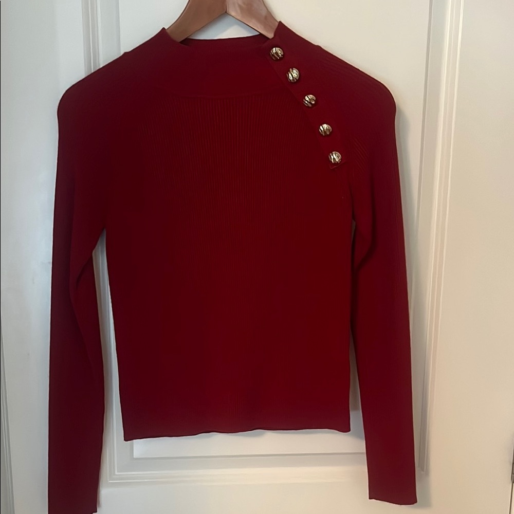 Sapphire West Vibrant Red shirt/sweater
